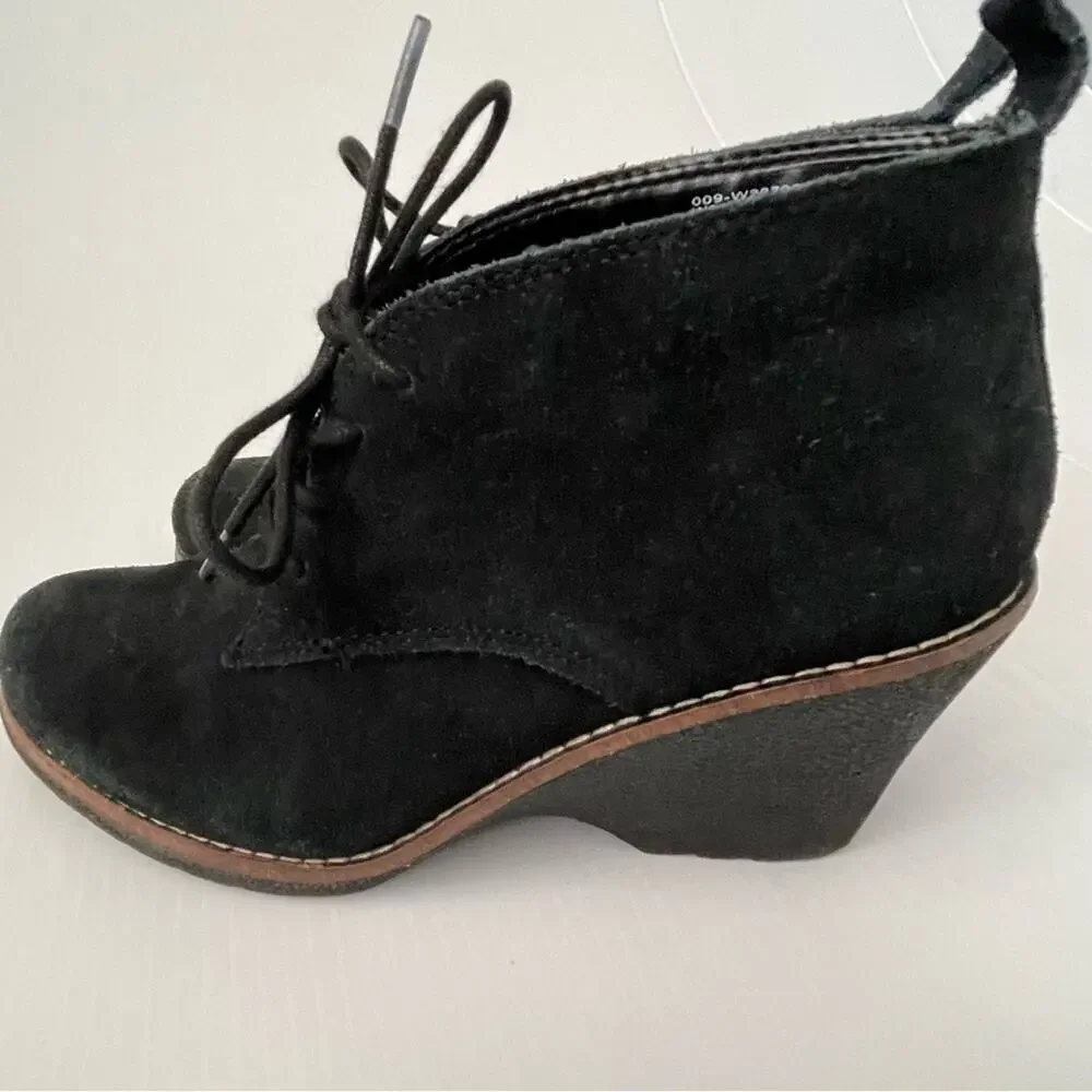 White Mountain Lambert suede leather lace up wedge booties size 8.5